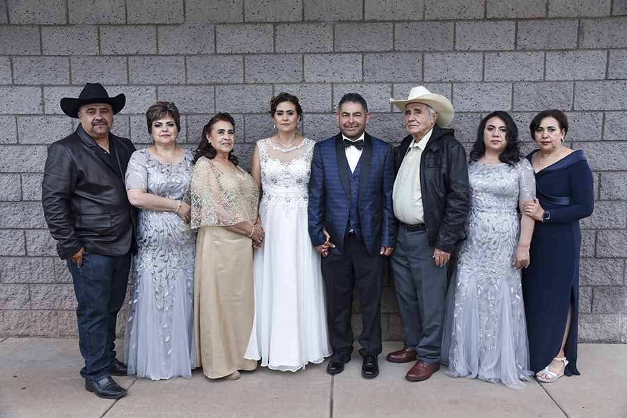 IAZ Photo Studio los mejores en foto y video para bodas en Arizona. IAZ Photo Studio es un estudio de fotografía y video especializado en eventos de bodas y quinceañeras con los mejores precios y paquetes para su evento.